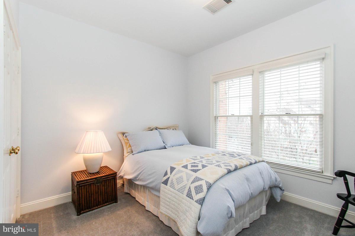 1364 Sundial Drive Reston, VA 20194 - Photo 25 of 30 Bedroom