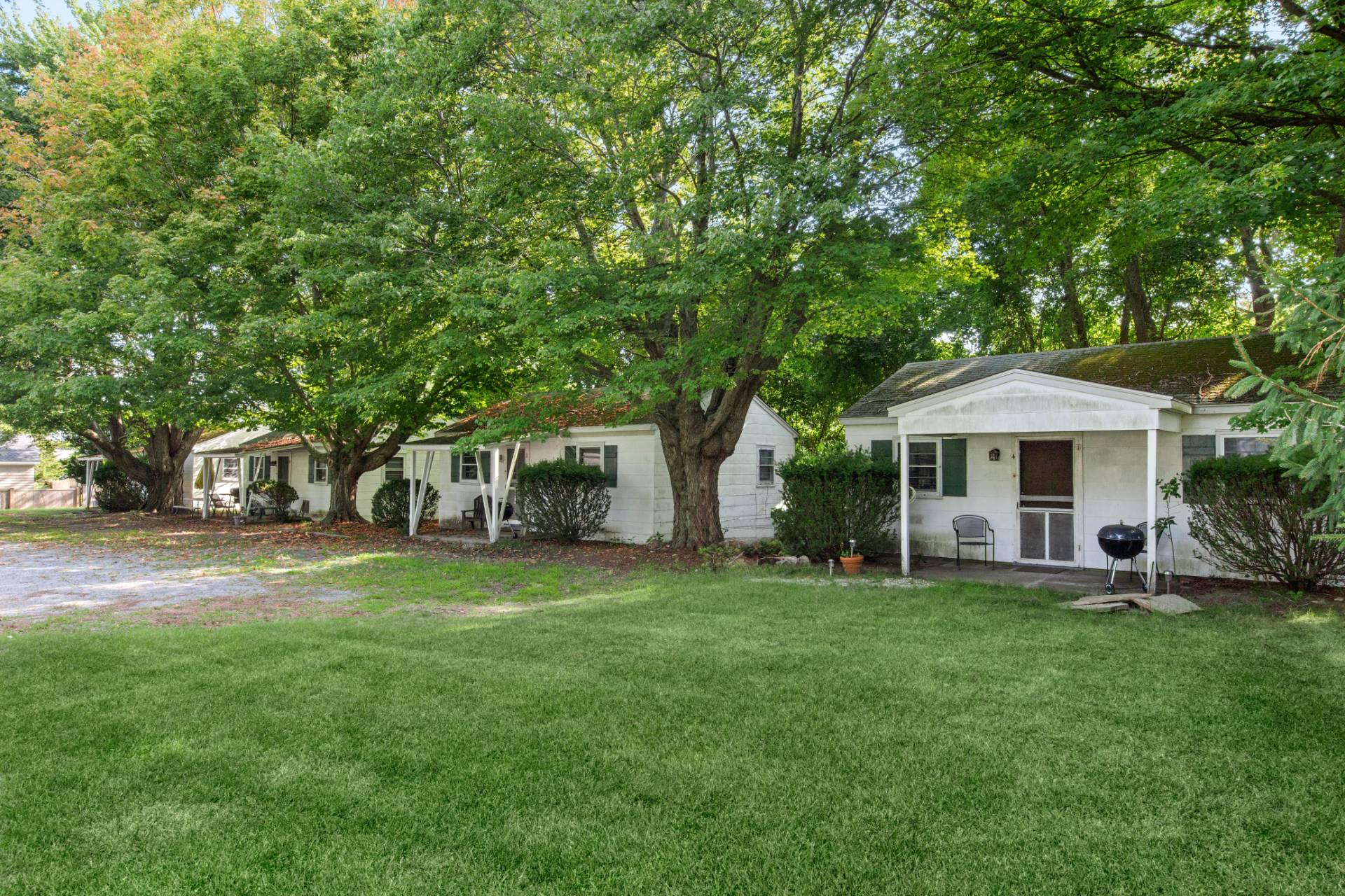 8 Boathouse Road Hampton Bays, NY 11946 - Photo 1 of 16 Gallery Image 1