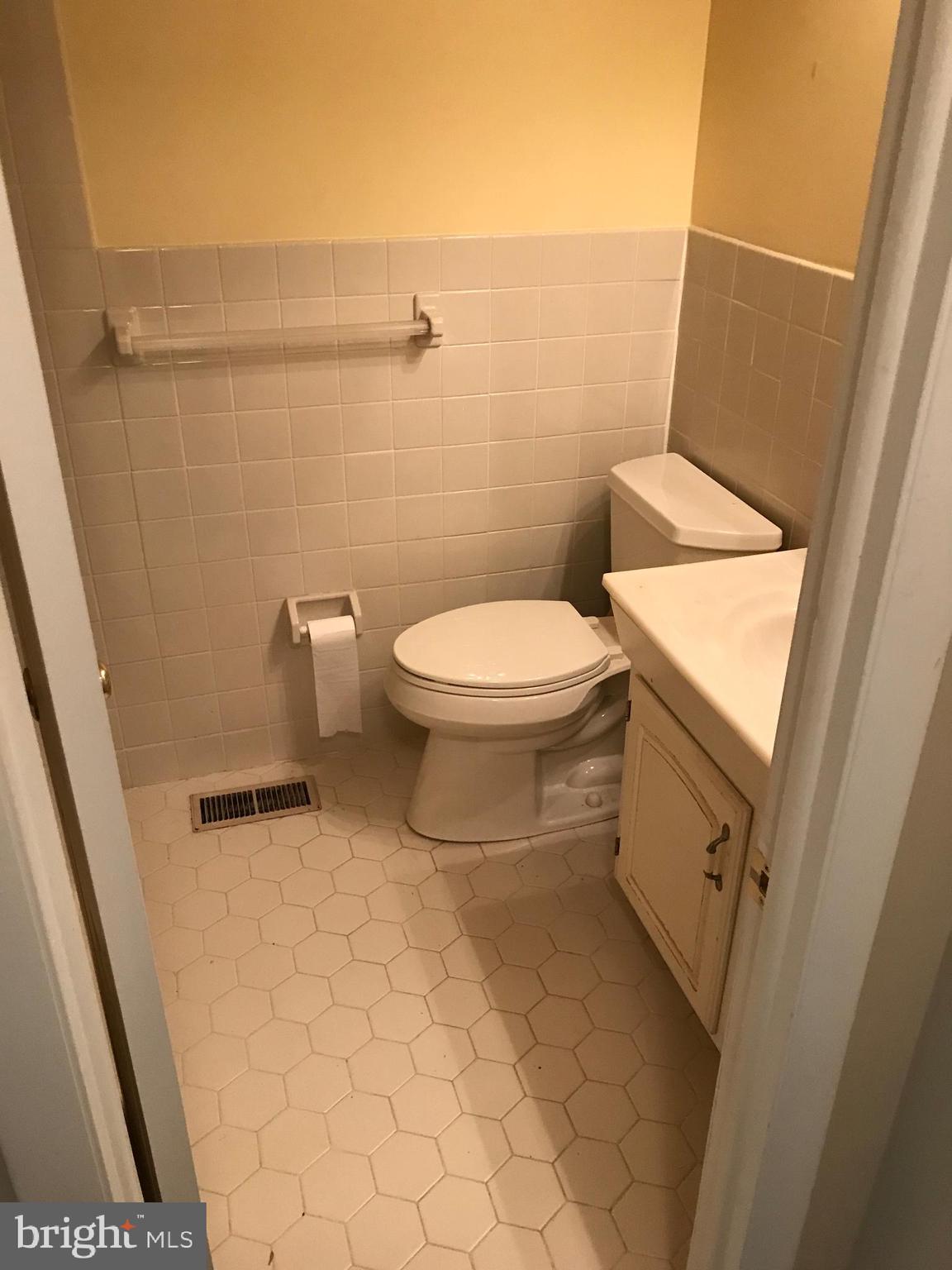 205 Greendale Road Philadelphia, PA 19154 - Photo 20 of 32