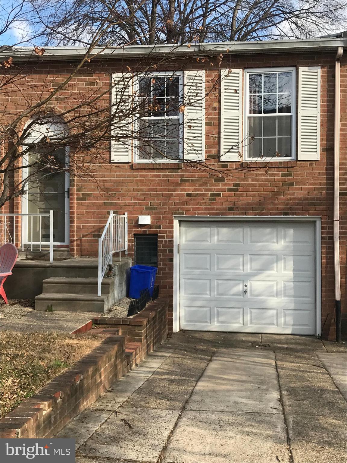 205 Greendale Road Philadelphia, PA 19154 - Photo 3 of 32