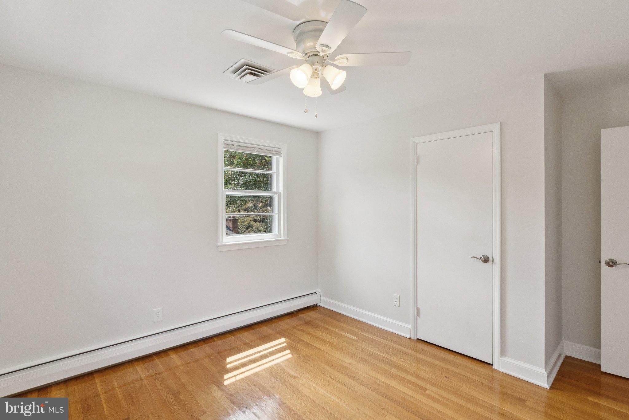 111 Marine Terrace Silver Spring, MD 20905 - Photo 28 of 40