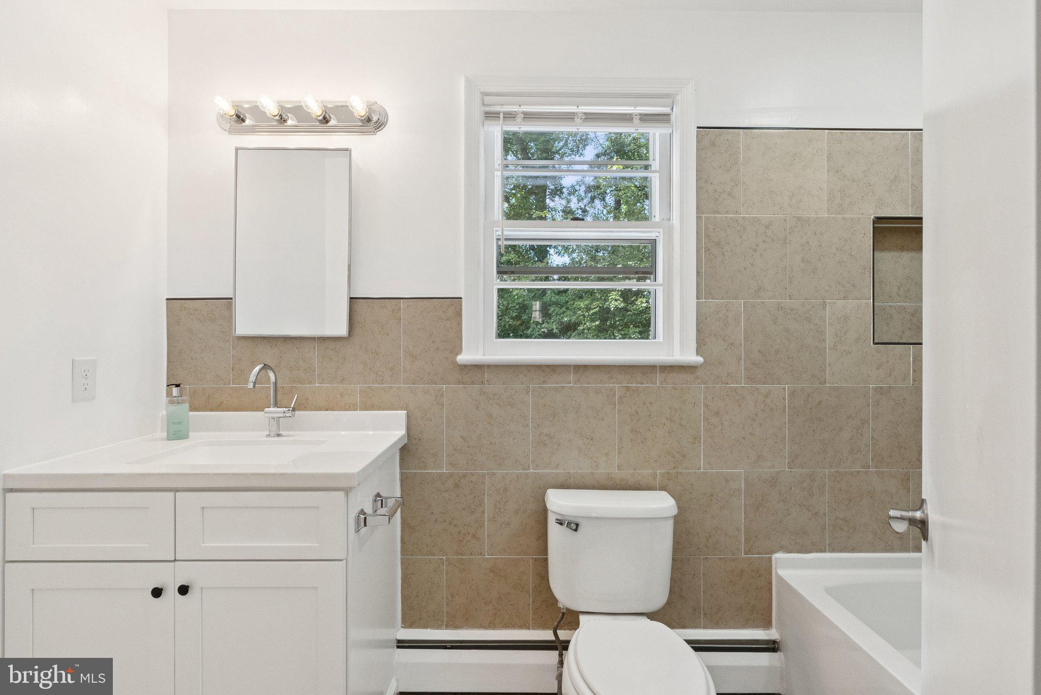 111 Marine Terrace Silver Spring, MD 20905 - Photo 29 of 40 Second Full Bathroom