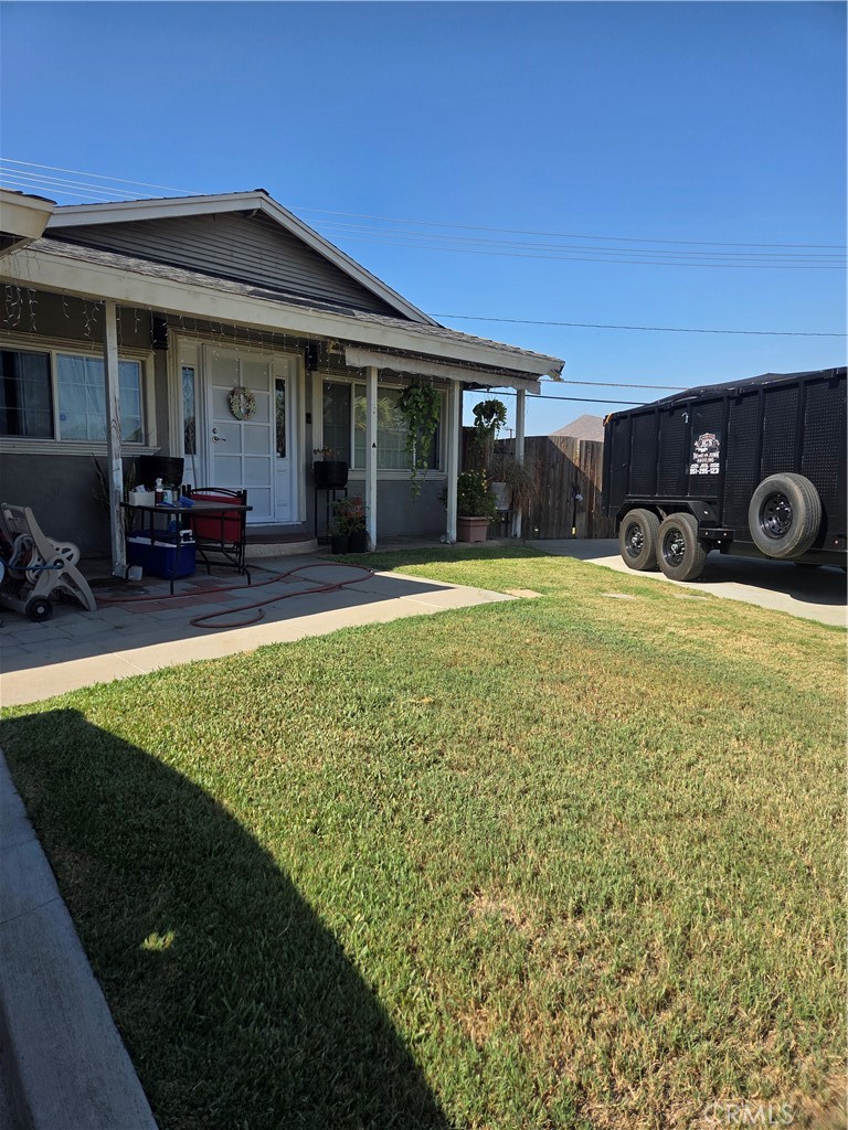 6091 Bonhill Street Riverside, CA 92509 - Photo 3 of 20 Gallery Image 3