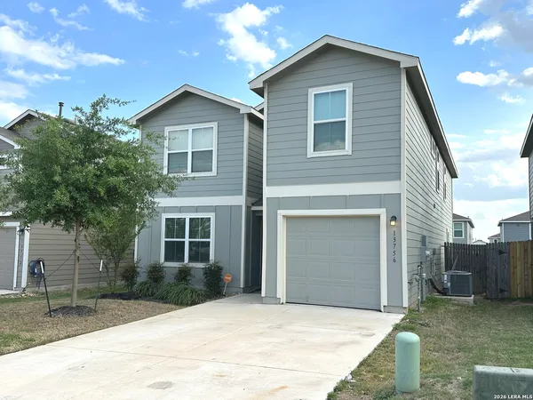$2,350 | 13756 Red Rock Run, San Antonio, TX 78254