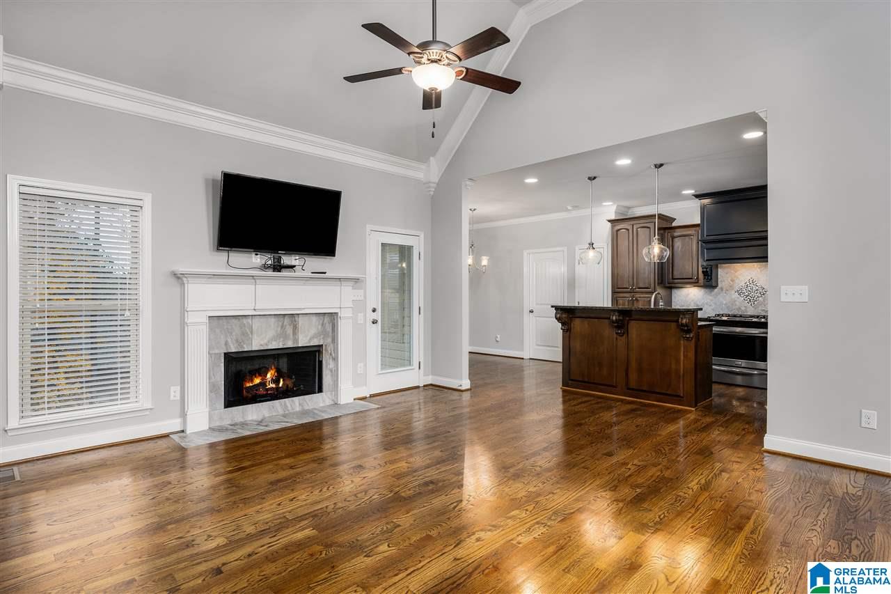 1301 West Grande View Lane Alabaster, AL 35114 - Photo 10 of 47
