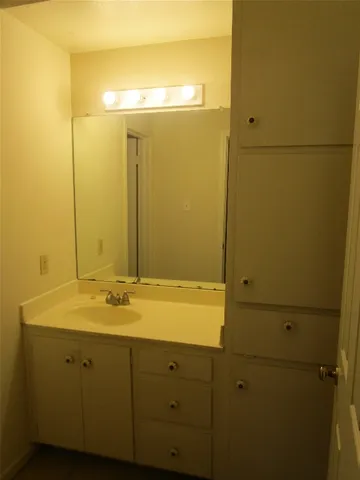 $2,350 | 2529 Rio Grande Street, Unit 84, Austin, TX 78705