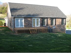 1601 Allison Road Piney Flats, TN 37686 - Photo 4 of 24 BACK DECKPRIVATEMTN VIEWS