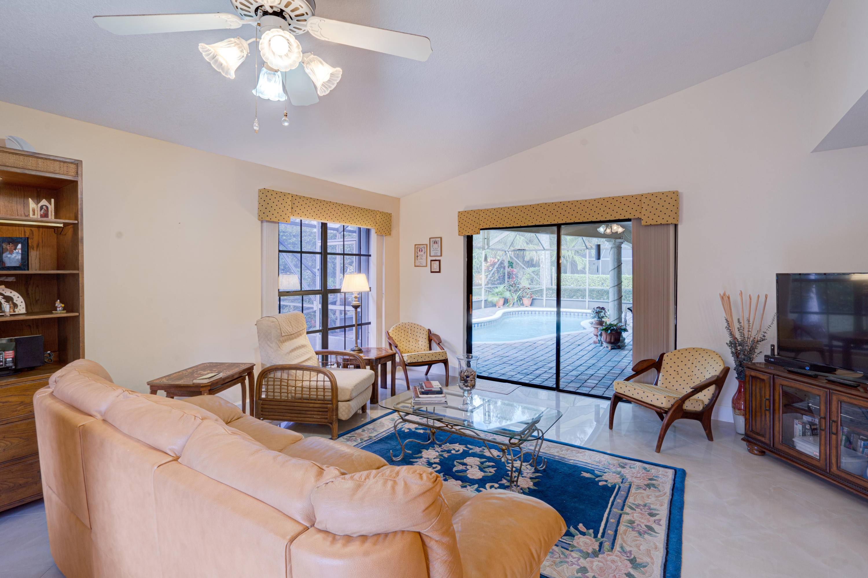 2713 Northwest 29th Avenue Boca Raton, FL 33434 - Photo 15 of 49 FAM RM NW