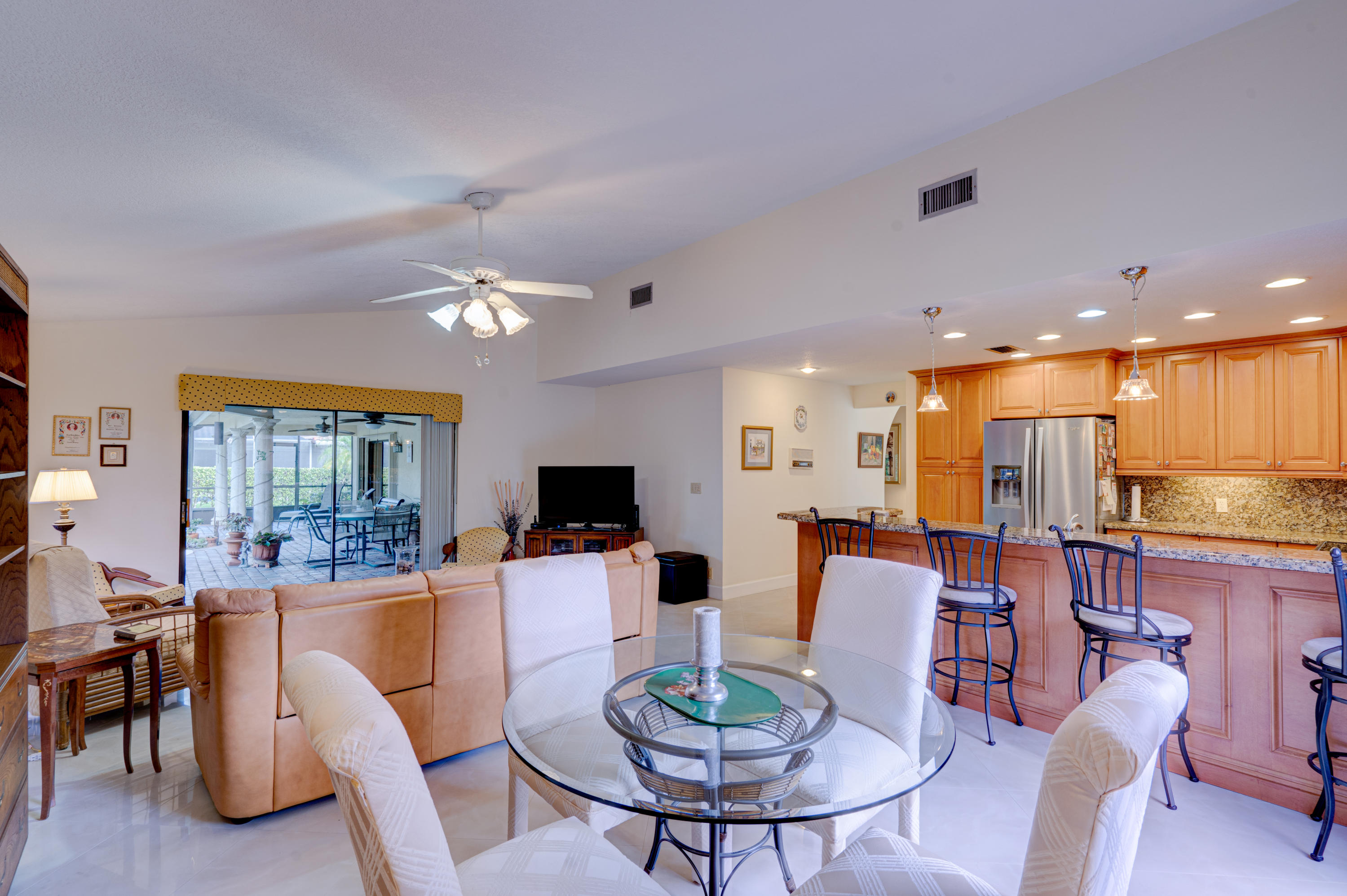 2713 Northwest 29th Avenue Boca Raton, FL 33434 - Photo 16 of 49 FAM RM NW2