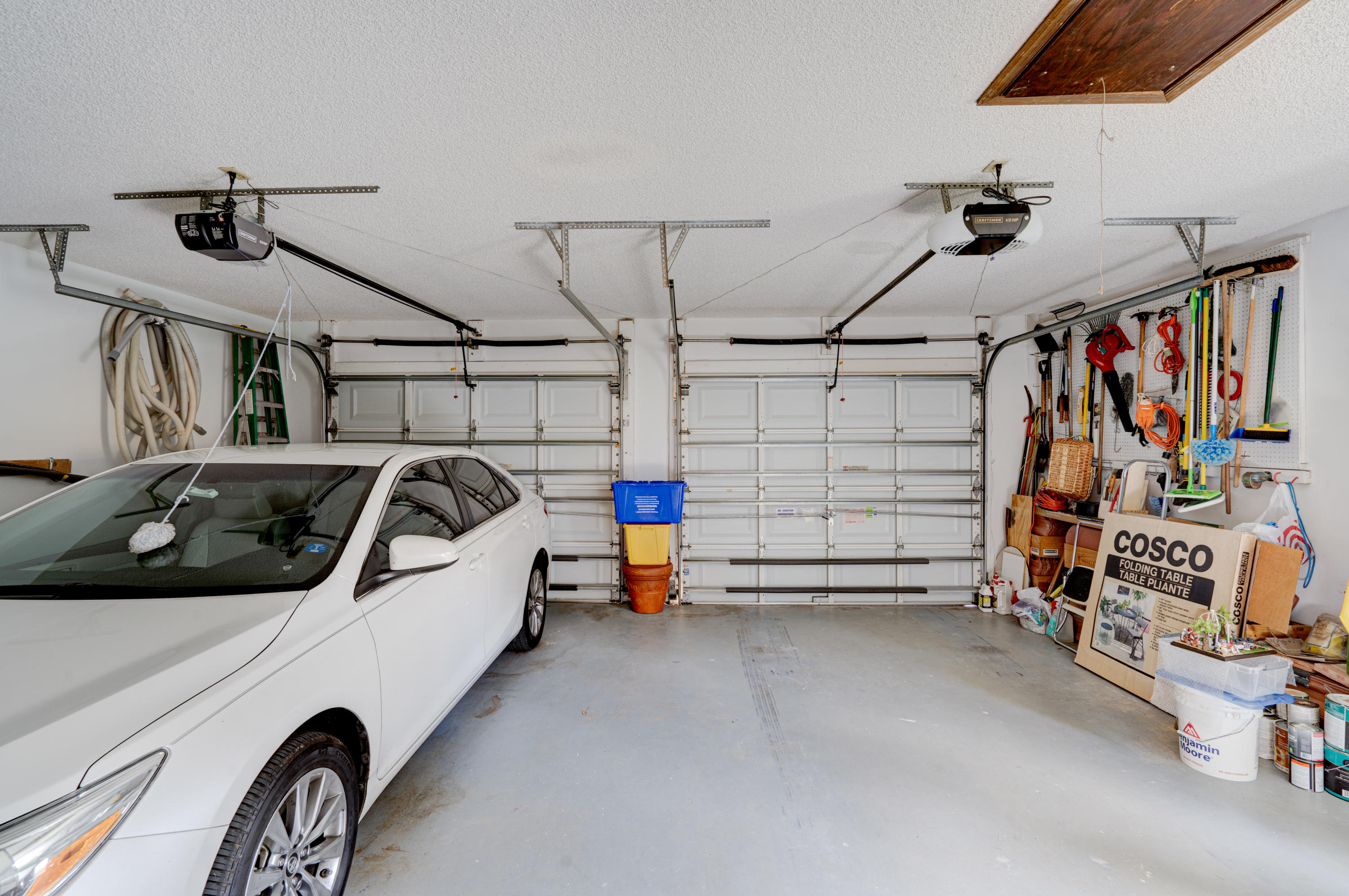 2713 Northwest 29th Avenue Boca Raton, FL 33434 - Photo 19 of 49 GARAGE