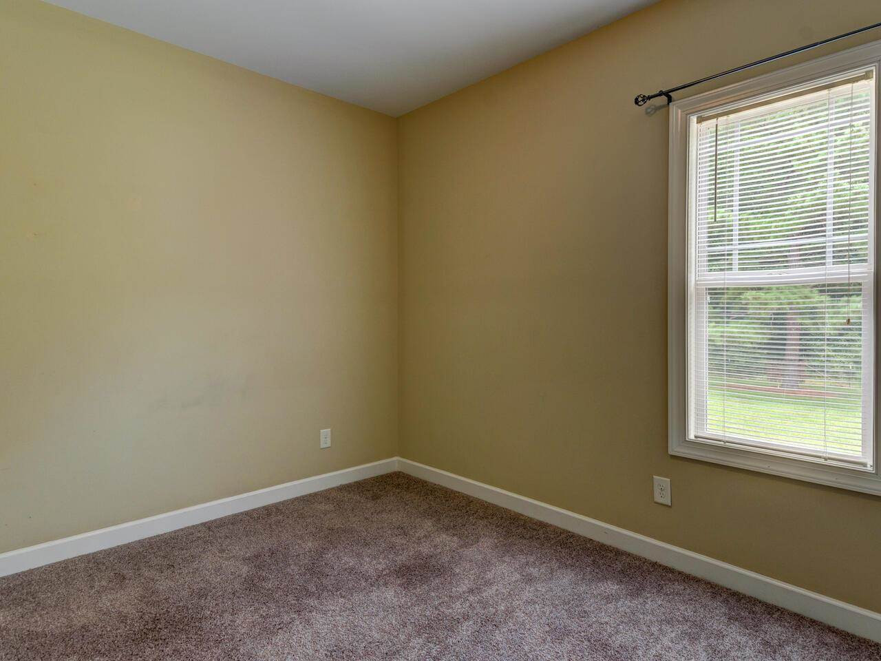 2195 Matthews Road Clayton, NC 27520 - Photo 21 of 30 Bedroom 3