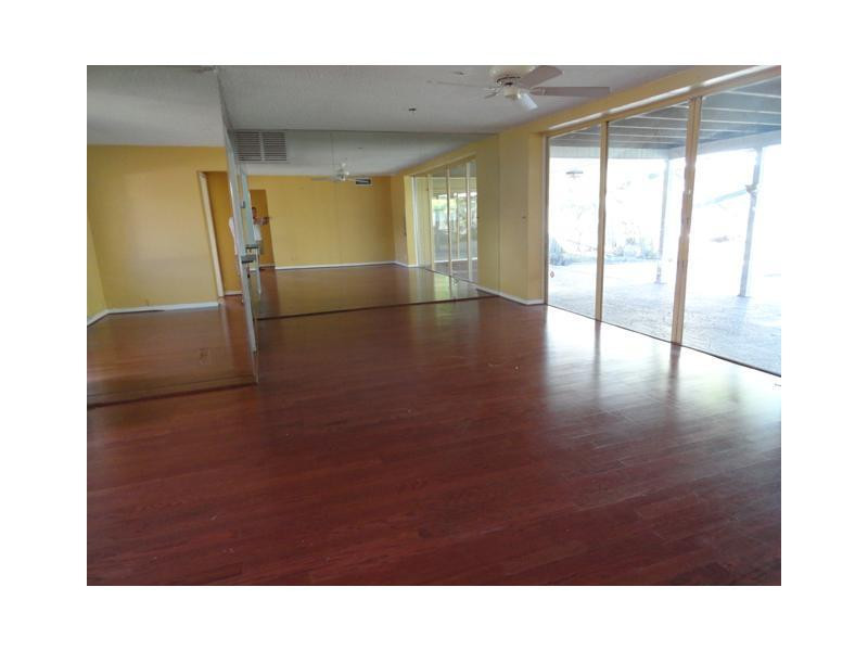 1241 Southwest 4th Street Boca Raton, FL 33486 - Photo 2 of 11 Living Room