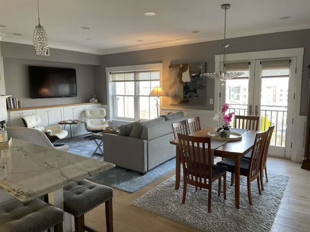 $3,900 | 51 Islington Street, Unit 405, Portsmouth, NH 03801