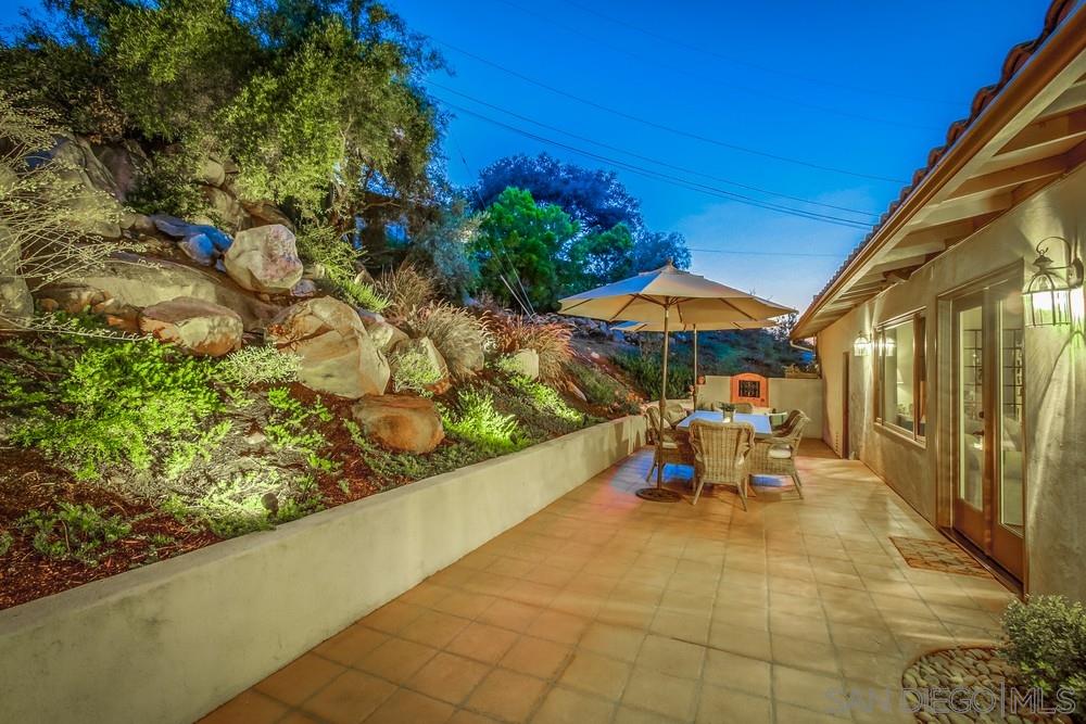 12823 Stone Canyon Road Poway, CA 92064 - Photo 7 of 23