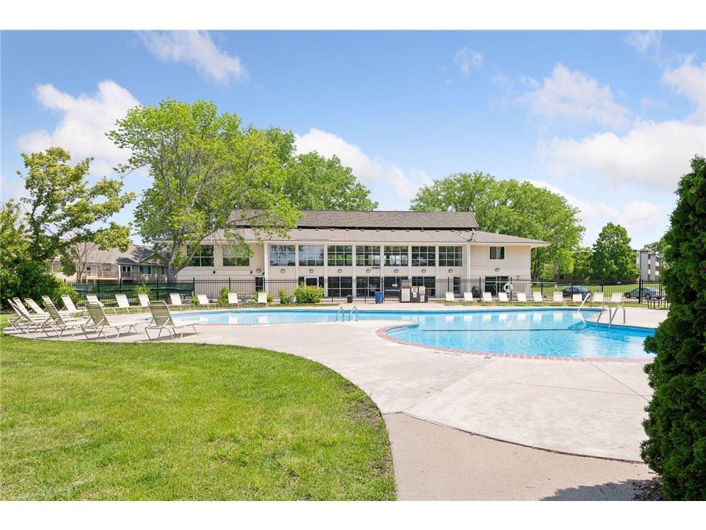 10630 Rockford Road, Unit 112 Plymouth, MN 55442 - Photo 9 of 22