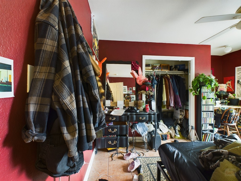 500 East 48th Street, Unit B Austin, TX 78751 - Photo 24 of 32 a view of retail shops