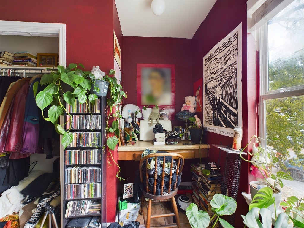 500 East 48th Street, Unit B Austin, TX 78751 - Photo 27 of 32 a front view of a house