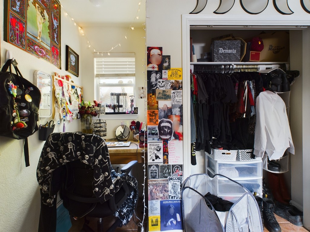 500 East 48th Street, Unit B Austin, TX 78751 - Photo 29 of 32 a view of liquor store
