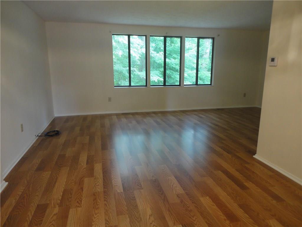 509 Hunters Path Road Bridgeville, PA 15017 - Photo 4 of 15 Gallery Image 4