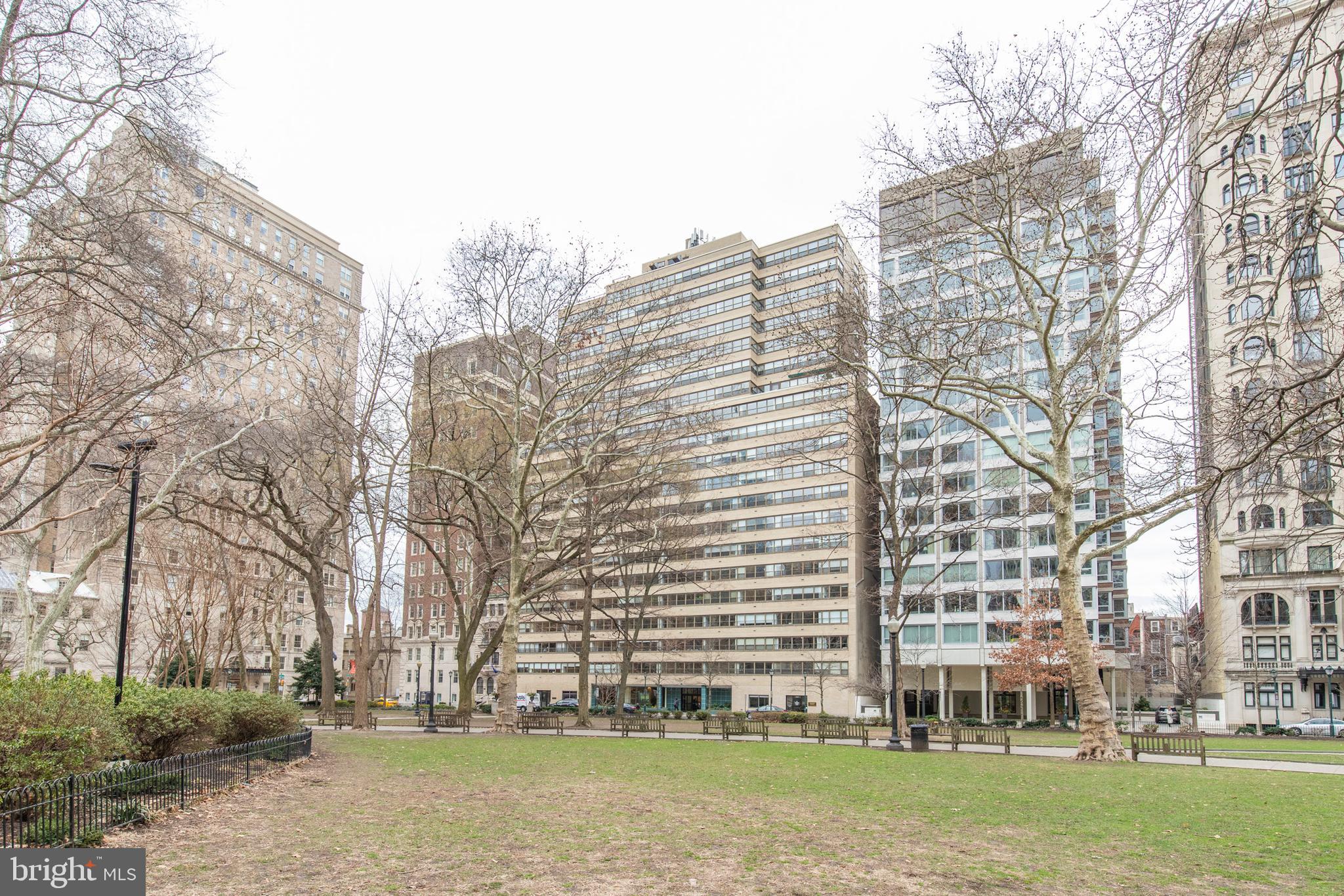 Rittenhouse Sq view to building