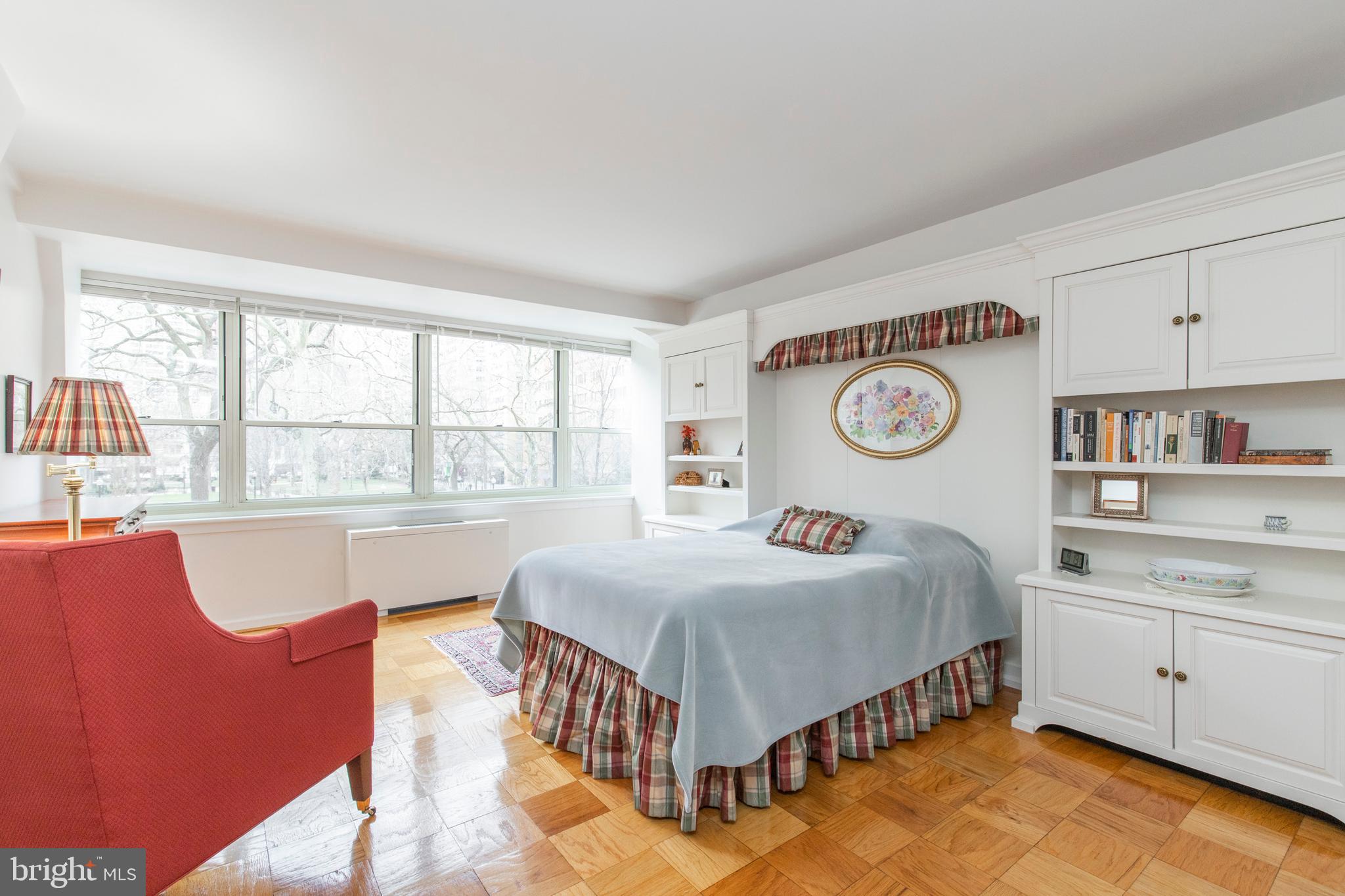 1810 Rittenhouse Square, Unit 301 Philadelphia, PA 19103 - Photo 14 of 28