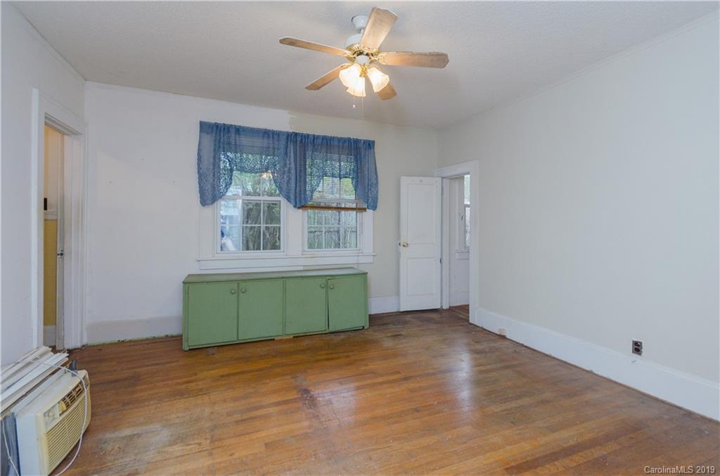 207 Edgewood Road Asheville, NC 28804 - Photo 11 of 14 Gallery Image 11
