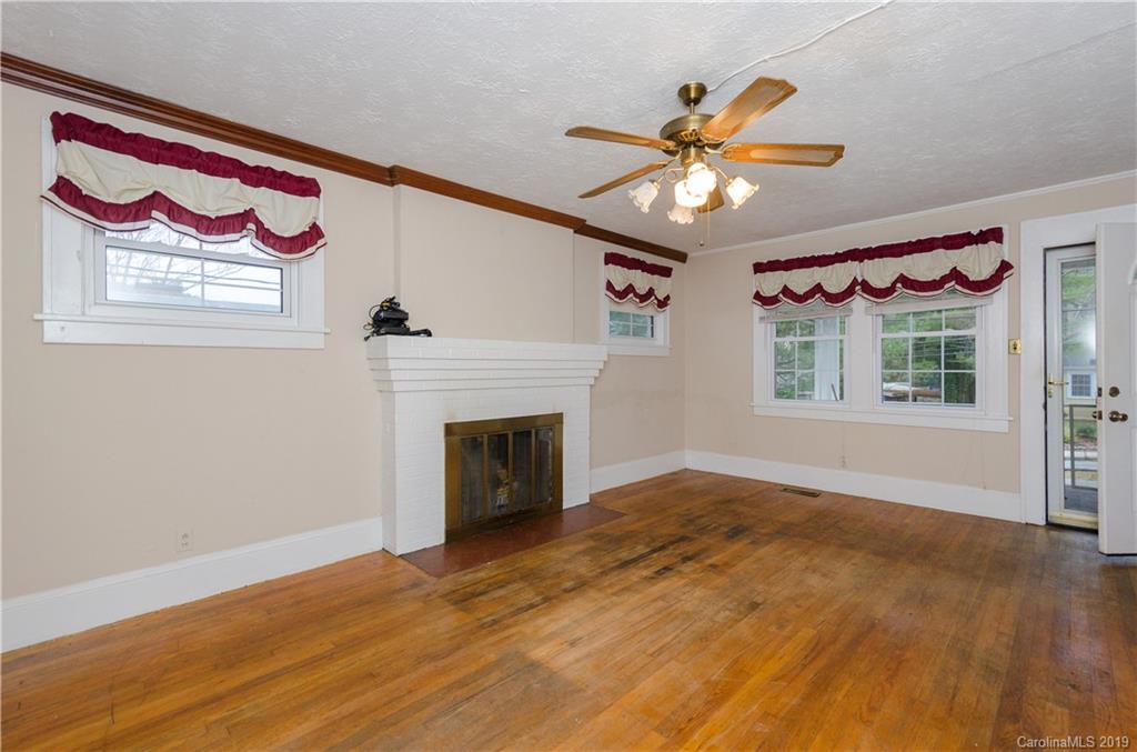 207 Edgewood Road Asheville, NC 28804 - Photo 4 of 14 Gallery Image 4
