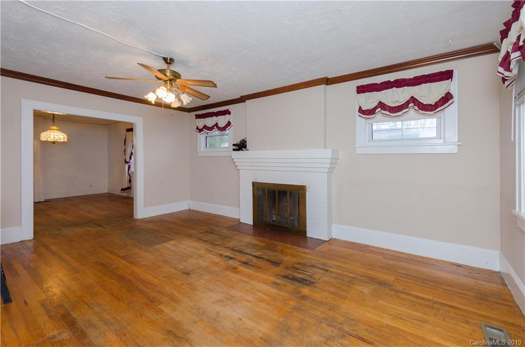 207 Edgewood Road Asheville, NC 28804 - Photo 5 of 14 Gallery Image 5