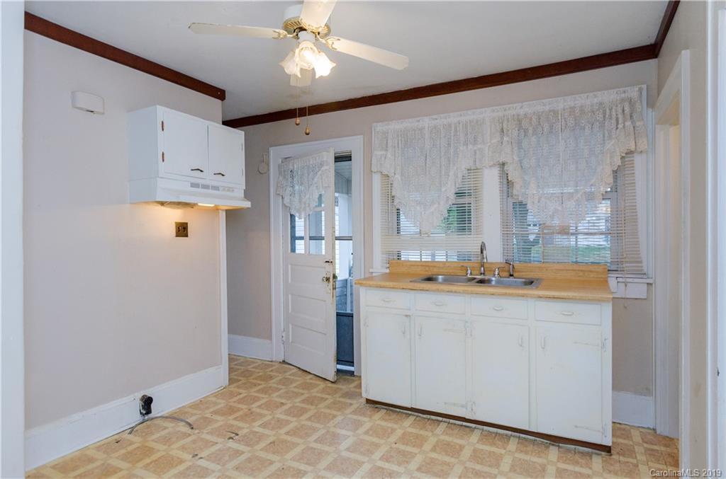 207 Edgewood Road Asheville, NC 28804 - Photo 7 of 14 Gallery Image 7