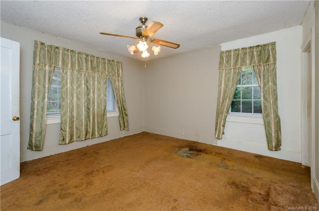 207 Edgewood Road Asheville, NC 28804 - Photo 9 of 14 Gallery Image 9