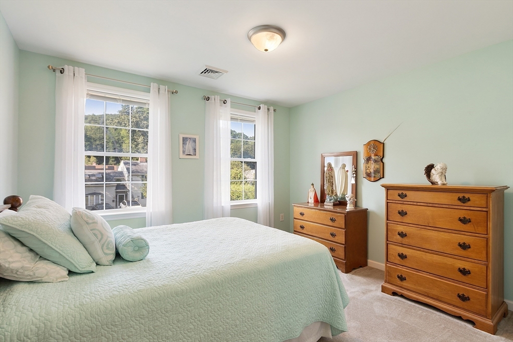 27 Hardwick Road Natick, MA 01760 - Photo 29 of 41 Gallery Image 29