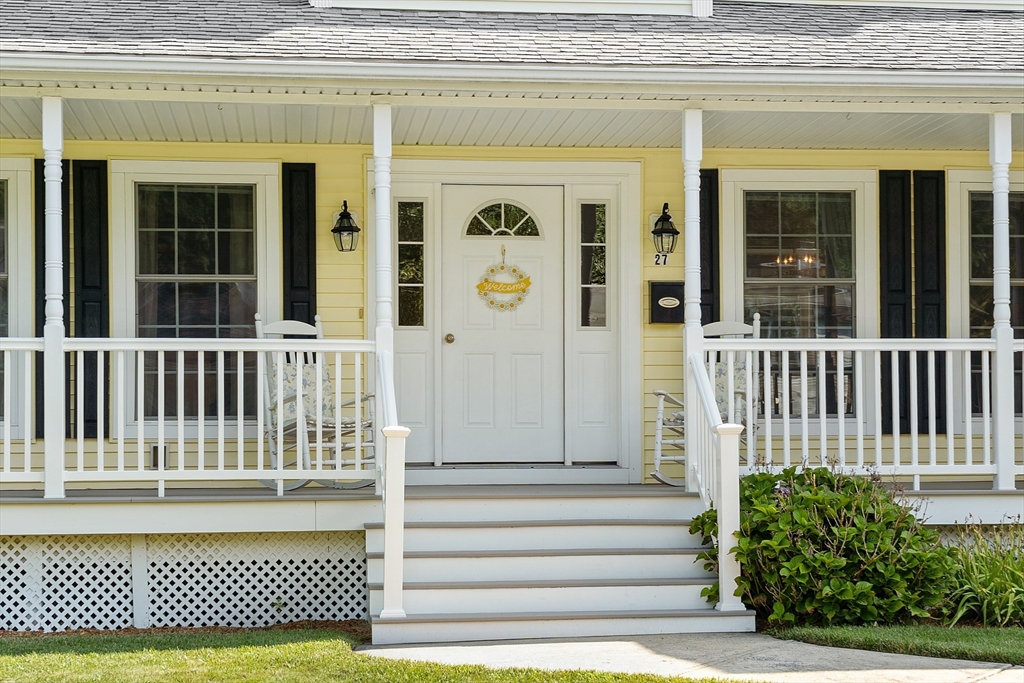27 Hardwick Road Natick, MA 01760 - Photo 3 of 41 Gallery Image 3