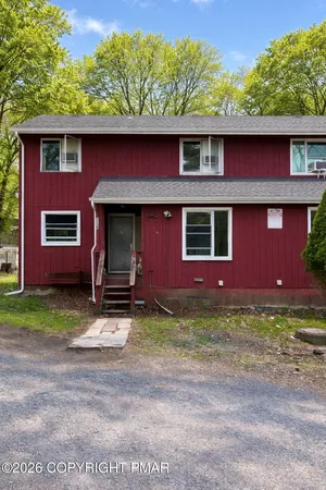 $2,500 | 175 Prospect Street, Unit 175R, East Stroudsburg, PA 18301