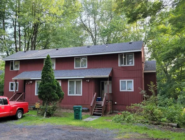 $2,500 | 175 Prospect Street, Unit 175R, East Stroudsburg, PA 18301