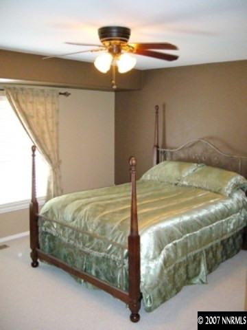 996 Rook Way Sparks, NV 89441 - Photo 5 of 9 Photo 5