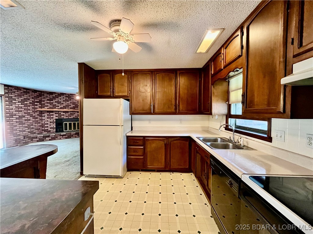 15541 B Highway Cole Camp, MO 65325 - Photo 5 of 38