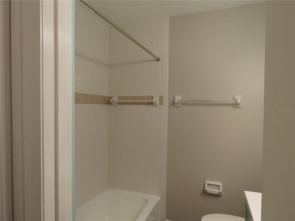 418 Narvaezi Street Venice, FL 34285 - Photo 20 of 67 a bathroom with a shower