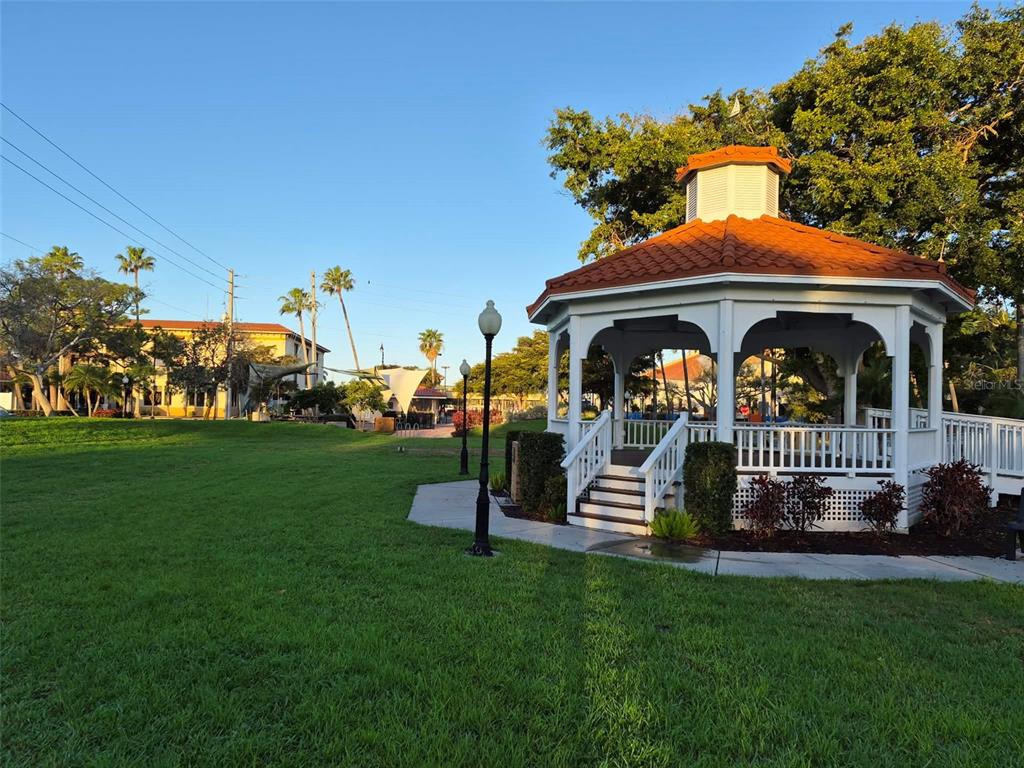 418 Narvaezi Street Venice, FL 34285 - Photo 60 of 67 a front view of a house with garden