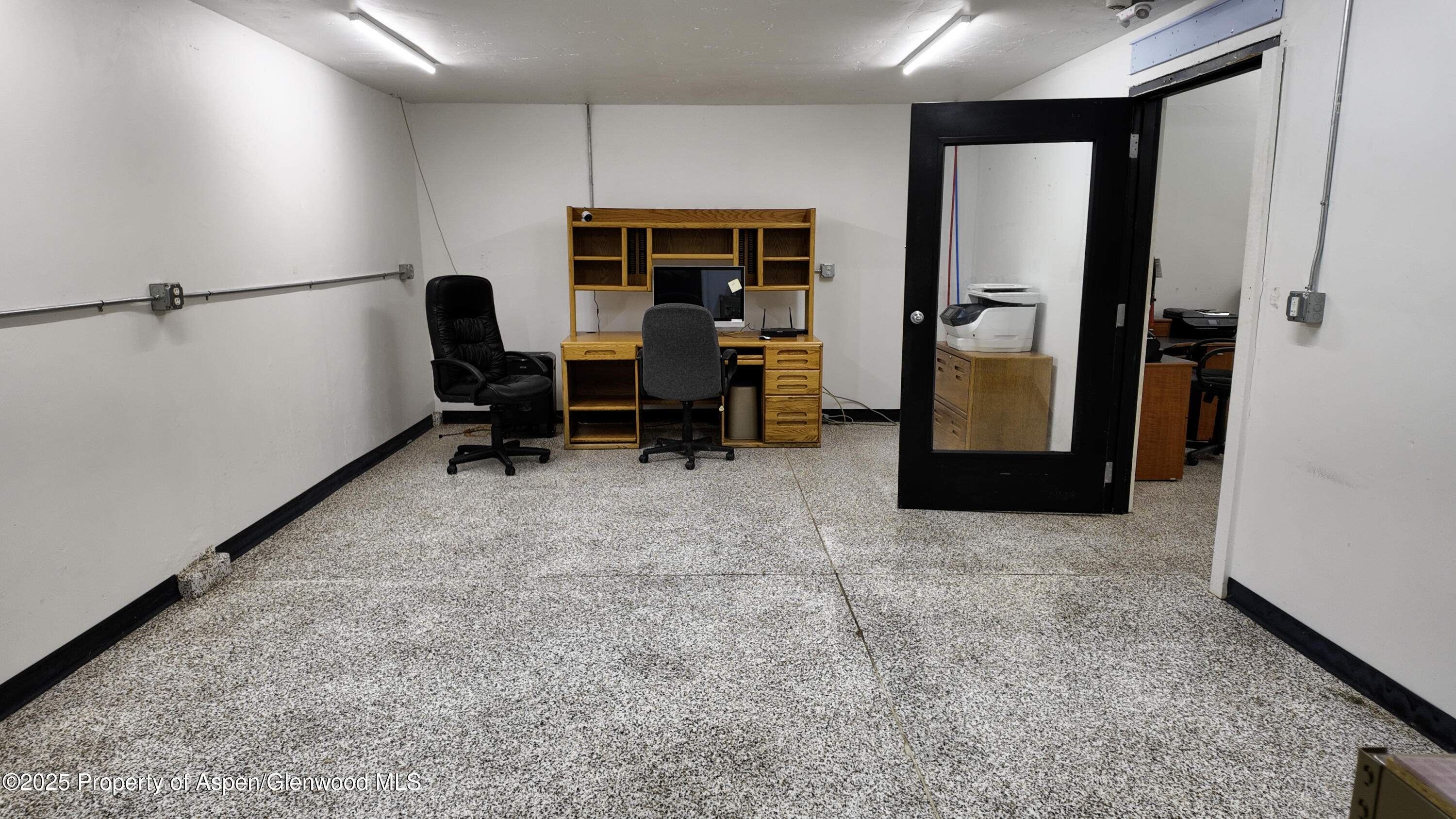 8700 County Road 300 Parachute, CO 81635 - Photo 149 of 201 LYONS OFFICE 003