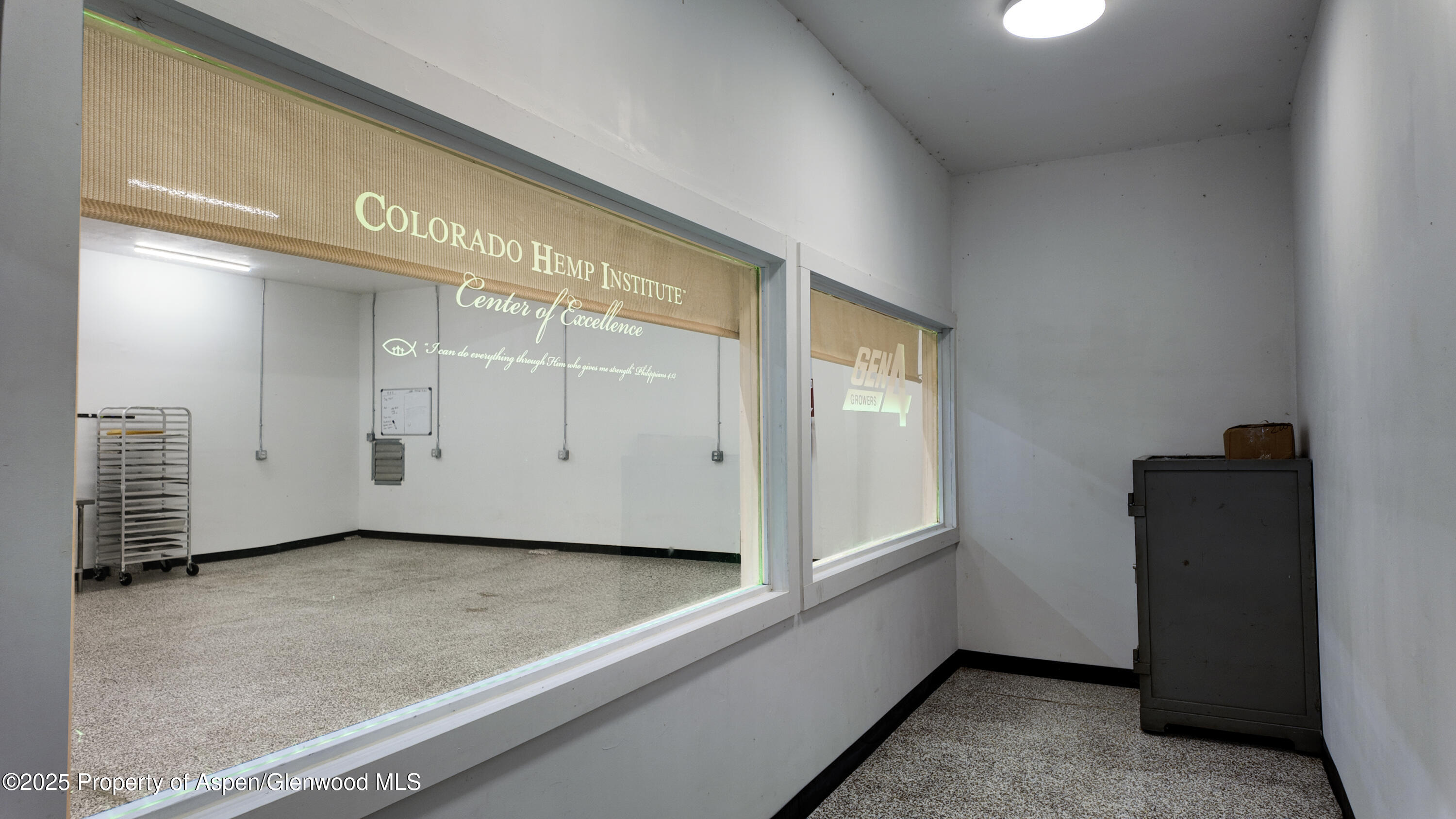 8700 County Road 300 Parachute, CO 81635 - Photo 157 of 201 LYONS OFFICE 011