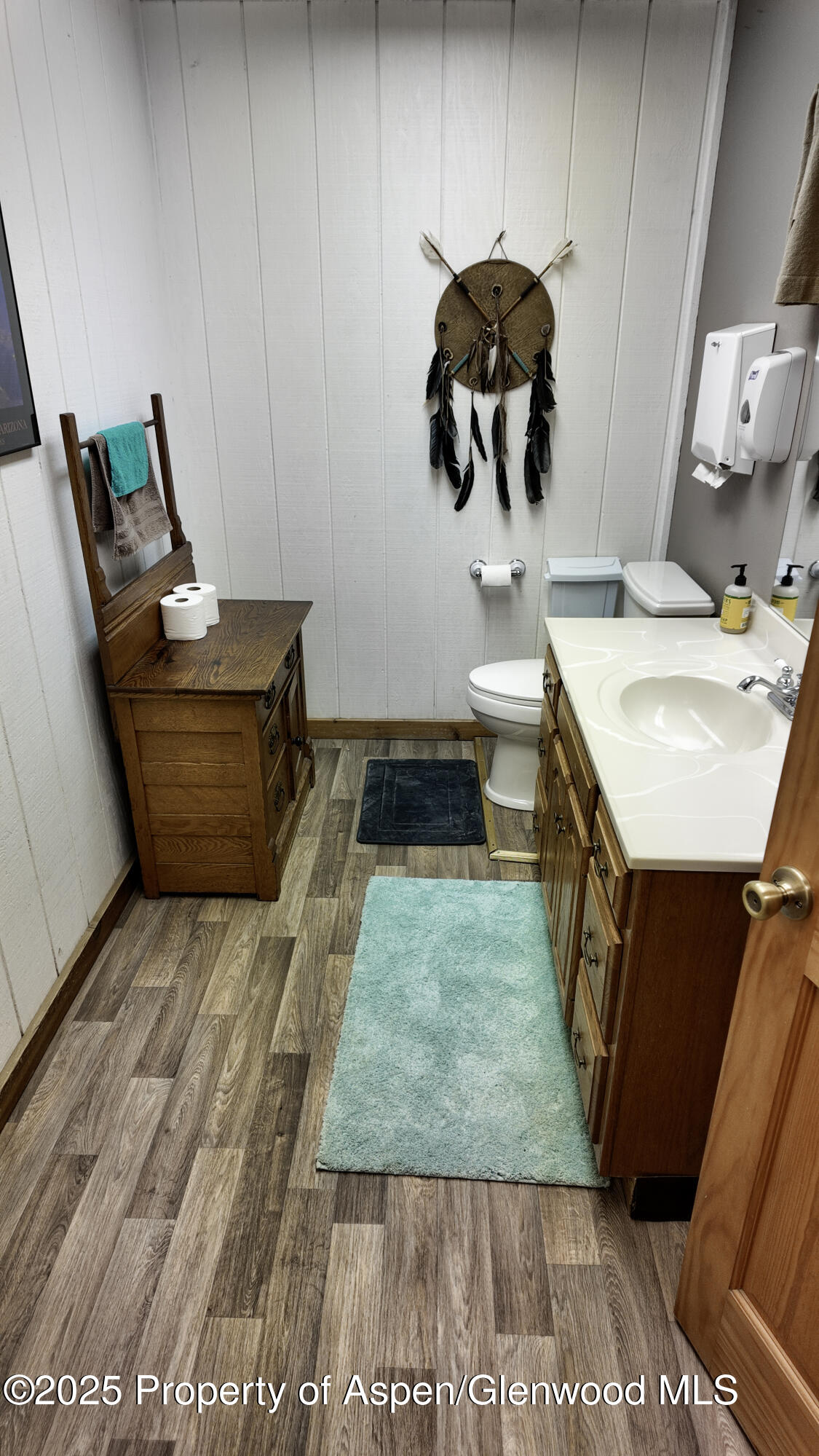 8700 County Road 300 Parachute, CO 81635 - Photo 167 of 201 LYONS OFFICE 021