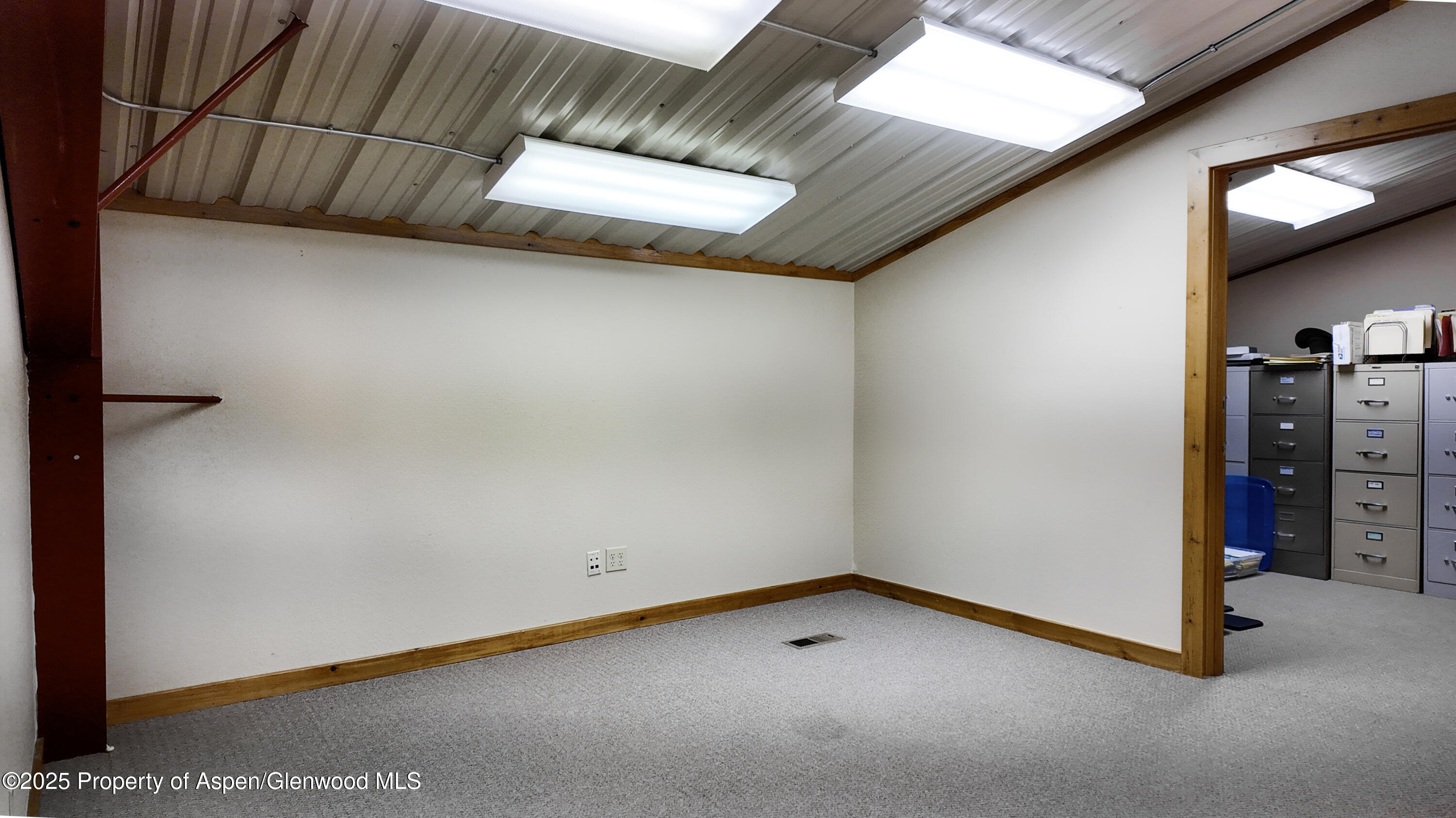 8700 County Road 300 Parachute, CO 81635 - Photo 177 of 201 LYONS OFFICE 032