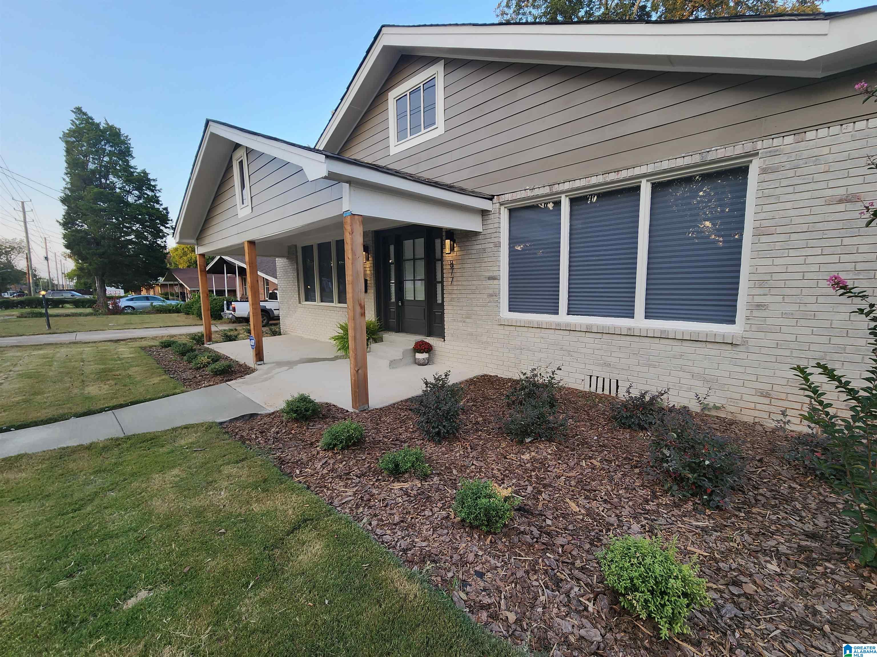 877 Goldwire Street Southwest Birmingham, AL 35211 - Photo 2 of 26