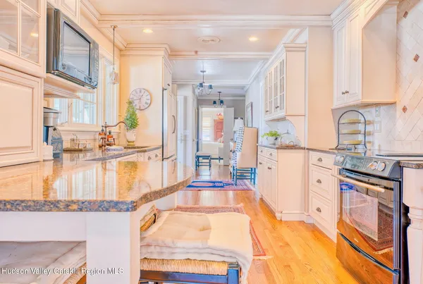 $1,285,000 | 96 Ely Street, Coxsackie, NY 12051