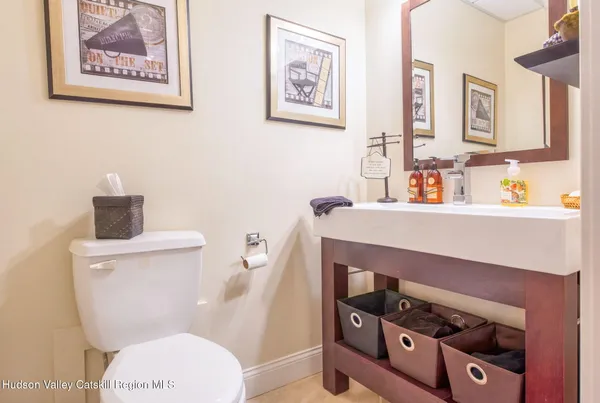 $1,285,000 | 96 Ely Street, Coxsackie, NY 12051