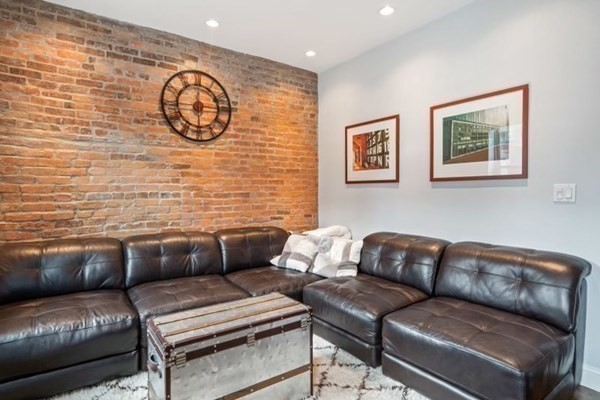 115 Salem Street, Unit 9 Boston, MA 02113 - Photo 4 of 10