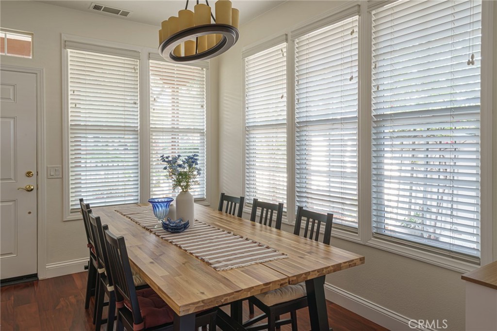 17 Oatfield Farm Ladera Ranch, CA 92694 - Photo 15 of 57 Open concept dining area wrapped in natural light.