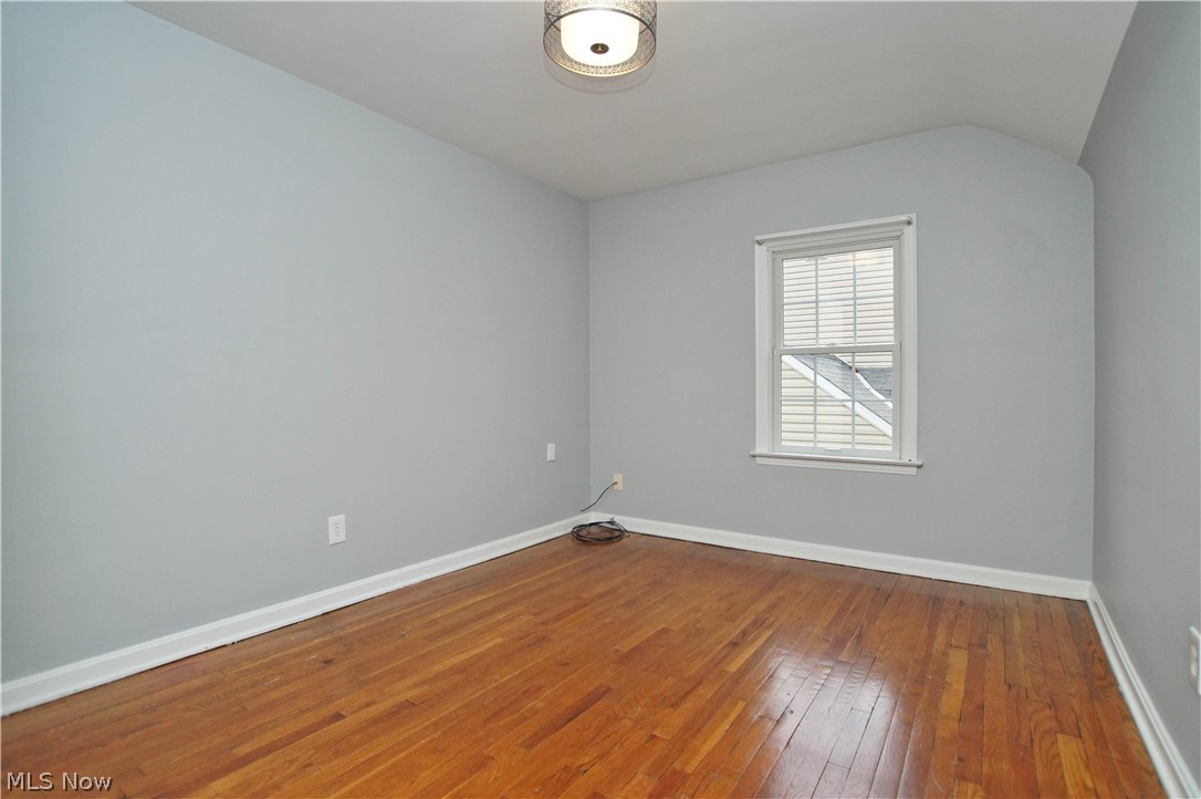 5004 Anderson Road Cleveland, OH 44124 - Photo 11 of 19