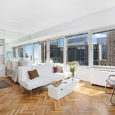 $3,300 | 150 West 56th Street, Unit 3909 | Theater District