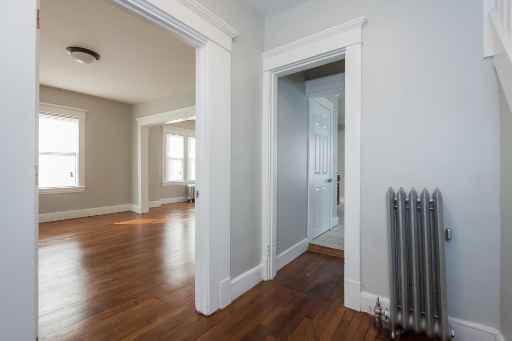76 Clayton Street Springfield, MA 01107 - Photo 16 of 29 Gallery Image 16